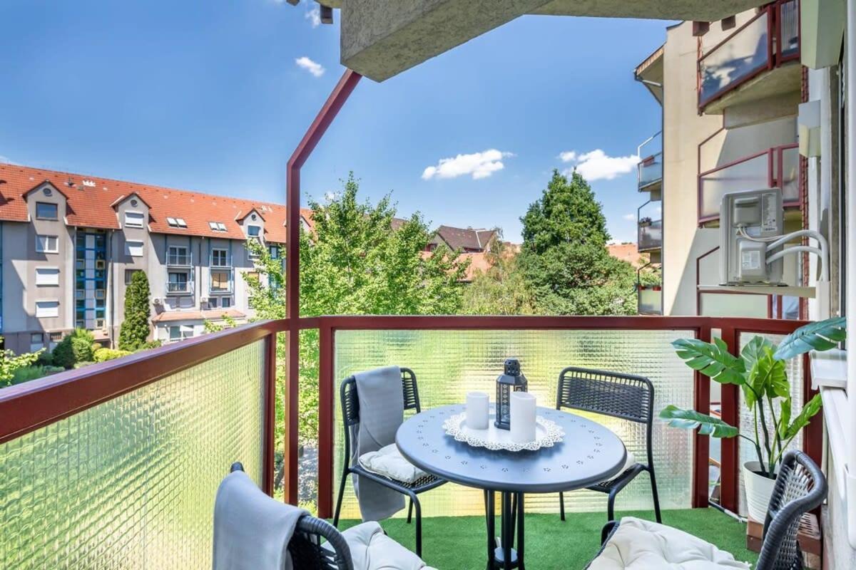 Sunny Balcony - Cute And Cozy Apartment Budapest Exterior photo